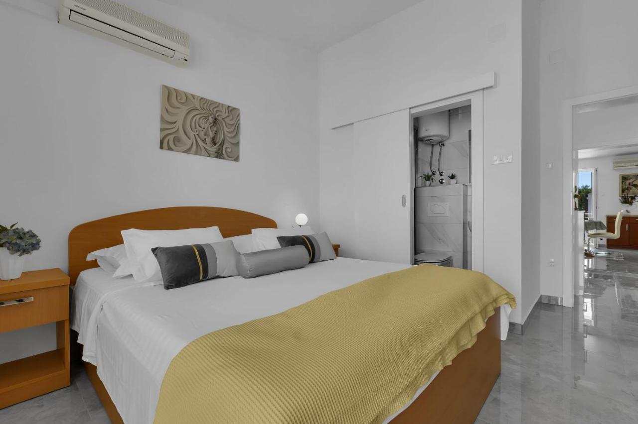 Ana Apartment Makarska Exteriör bild