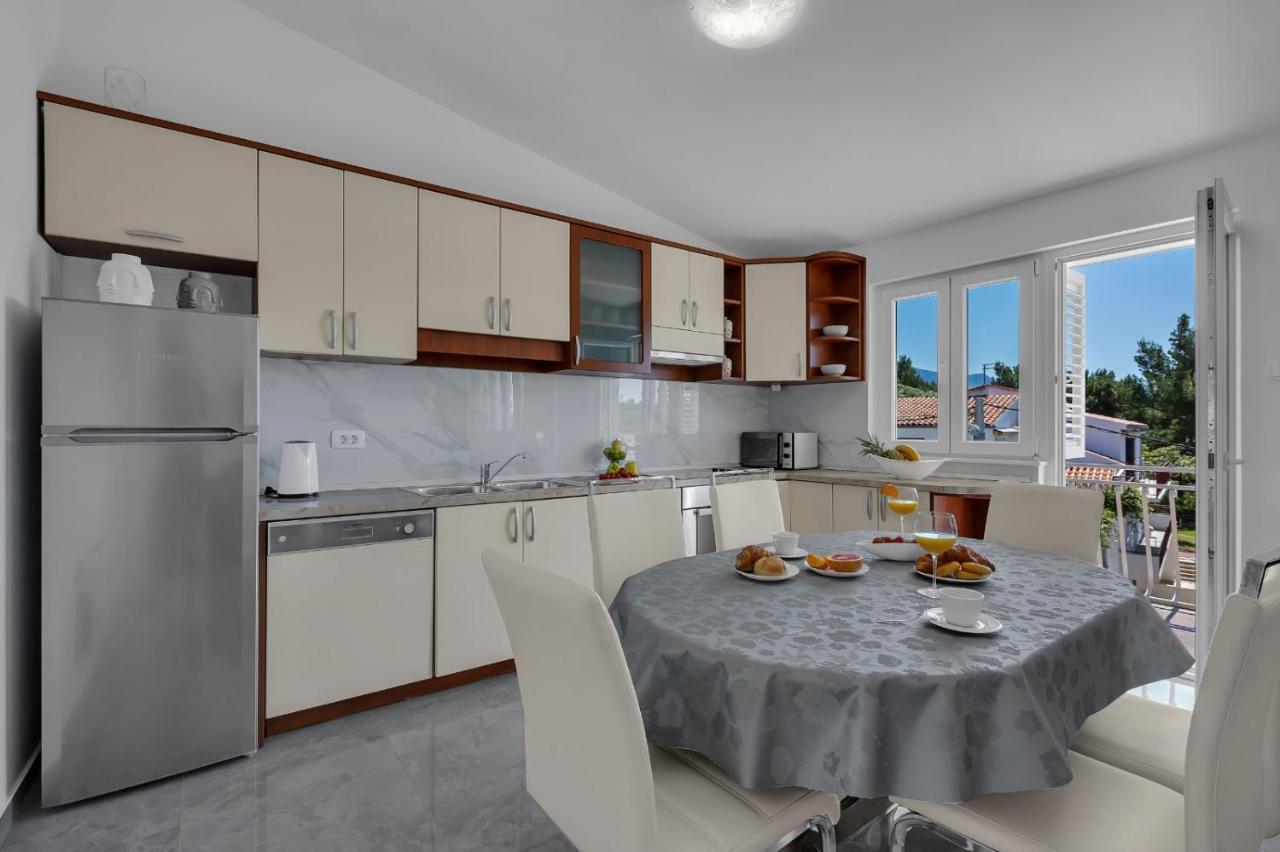 Ana Apartment Makarska Exteriör bild